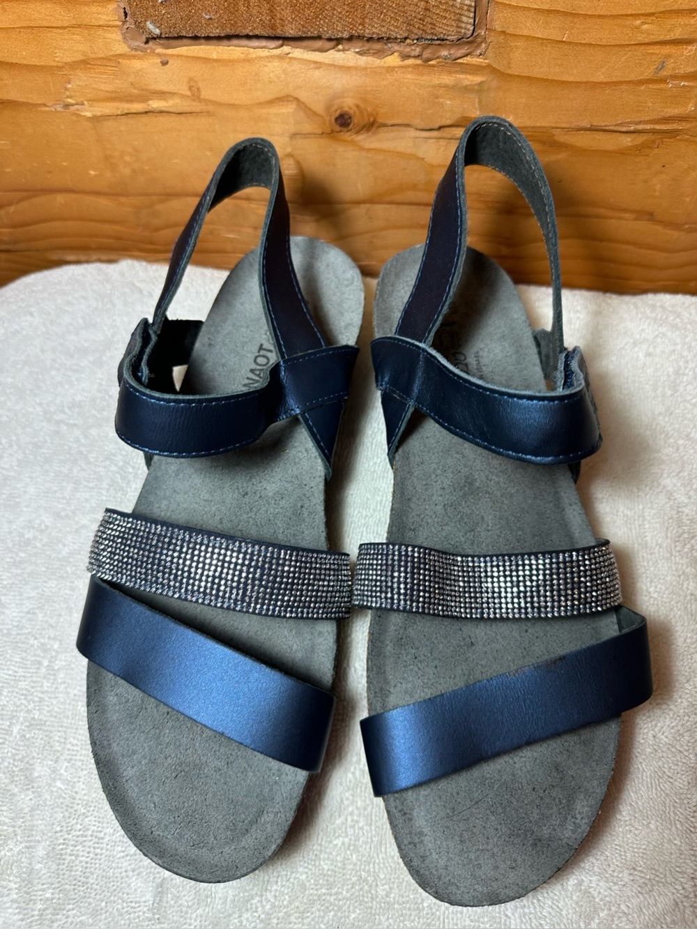 Naot Krista Sandals Rhinestones Navy Blue Leather Womens US 10 EU 41 Comfort NEW
